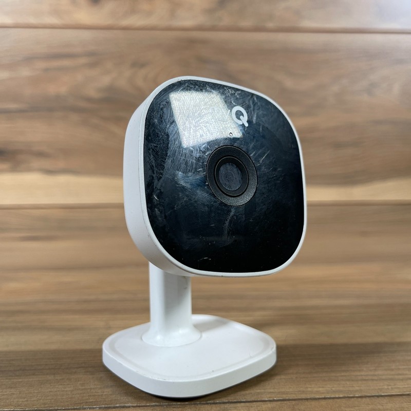 Chamberlain MyQ Smart Camera White WiFi Enabled Night Vision 1080p Full HD Video gallery