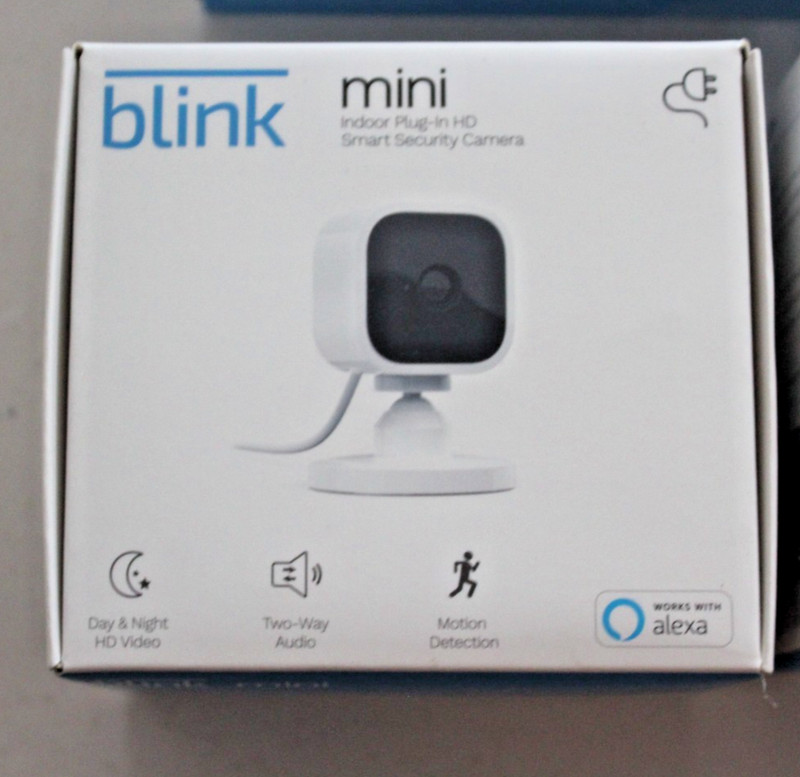 MIB Blink Mini Indoor Plug-in HD Smart Security Camera Alexa Night Vision White