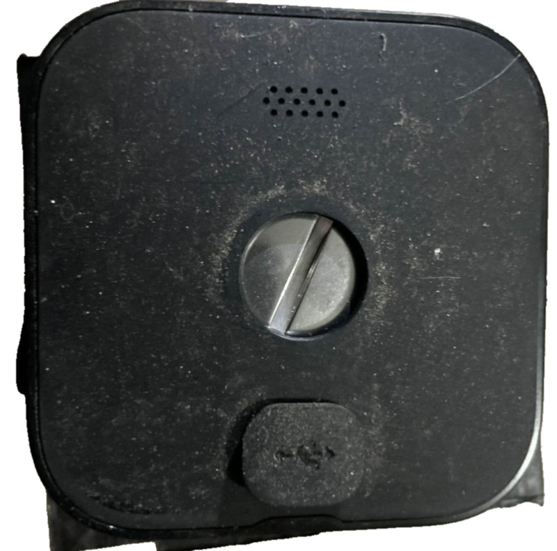 Blink 3rd Gen Cam pack of 5 with Solar Charging Mount and Rechargeable Battery gallery