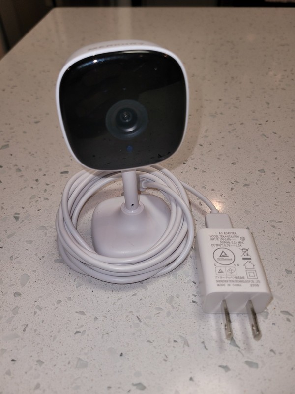Merkury MI-CW051 White Night Vision 1080p Smart Indoor Camera with Voice Control