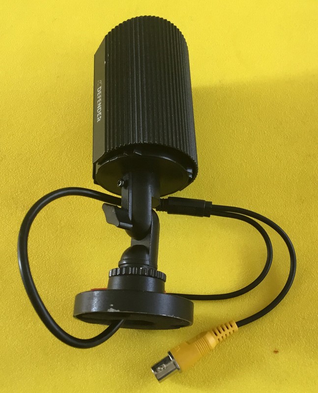 Defender 21002Home Business Surveillance Camera Front Small Glass Broke For Part gallery