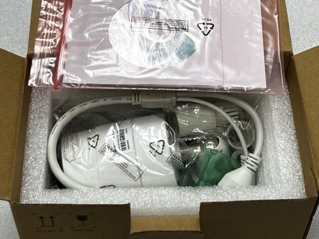 Johnson Controls JCVS-IPC4320-CW DC12V/PoE/5W MAX IR Network Camera New in Box