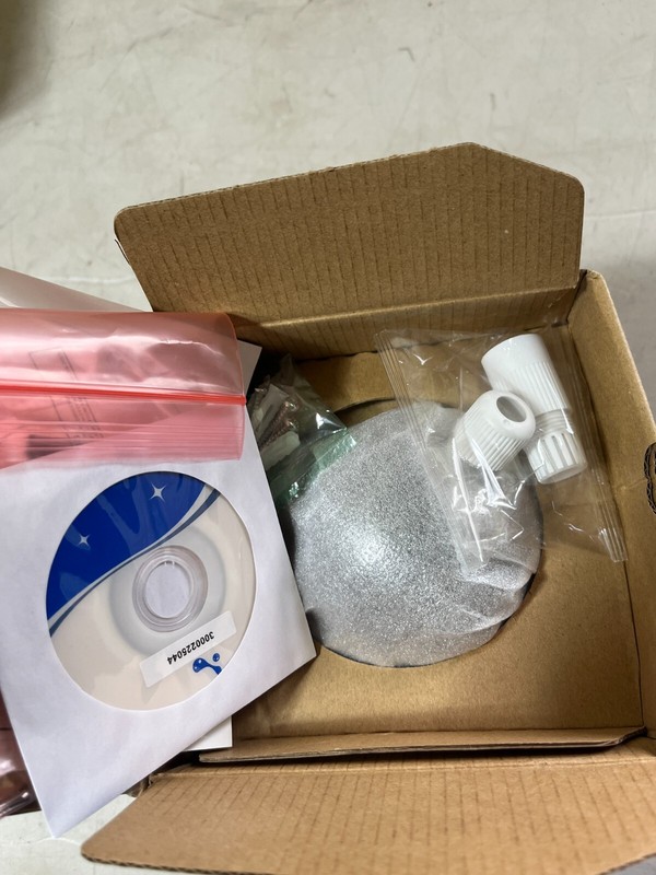 NEW IN BOX 3XLogic Network Camera VX-SMBK-D-01 gallery