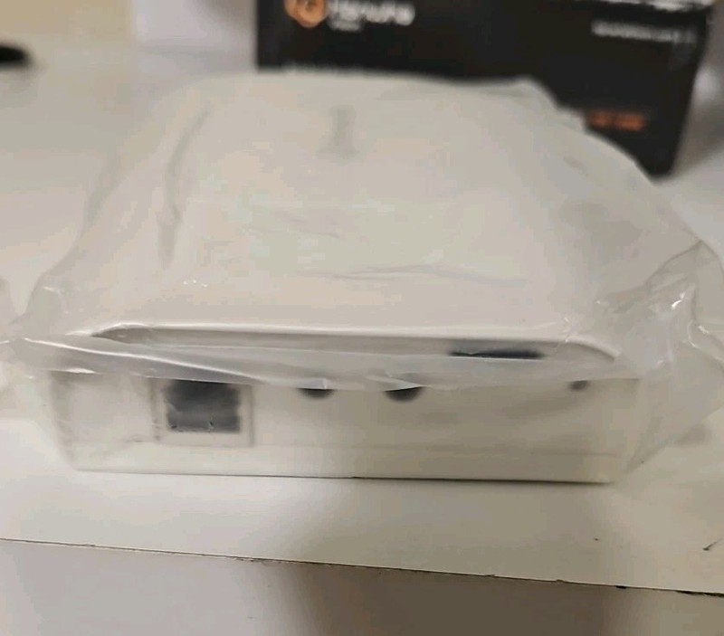 Hanwha Vision XNB-6001 2MP Indoor Network Modular Camera Base Unit. Open Box/New gallery