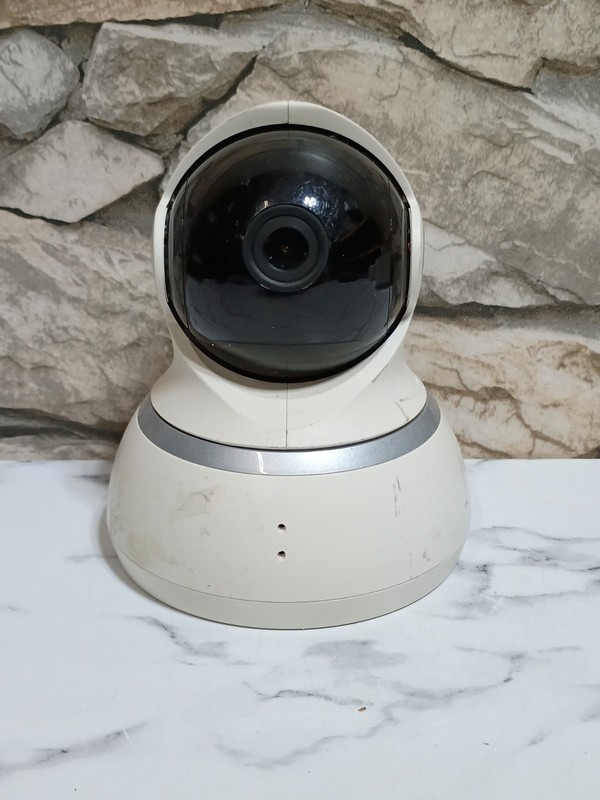 YI YHS 1080p Home Security Dome Camera w/ Adapter Power – Model Yhs.2016