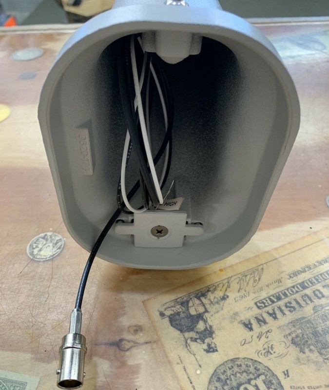 Pelco EM3512 WALL MOUNT PRE-WIRED FEED THRU FOR EH3512, EH3512-2, And EH3512-2DH gallery