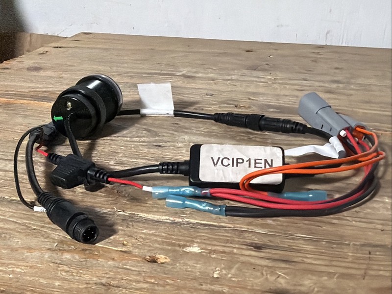 iN-Command VCIP1M12 w/ Camera Used gallery