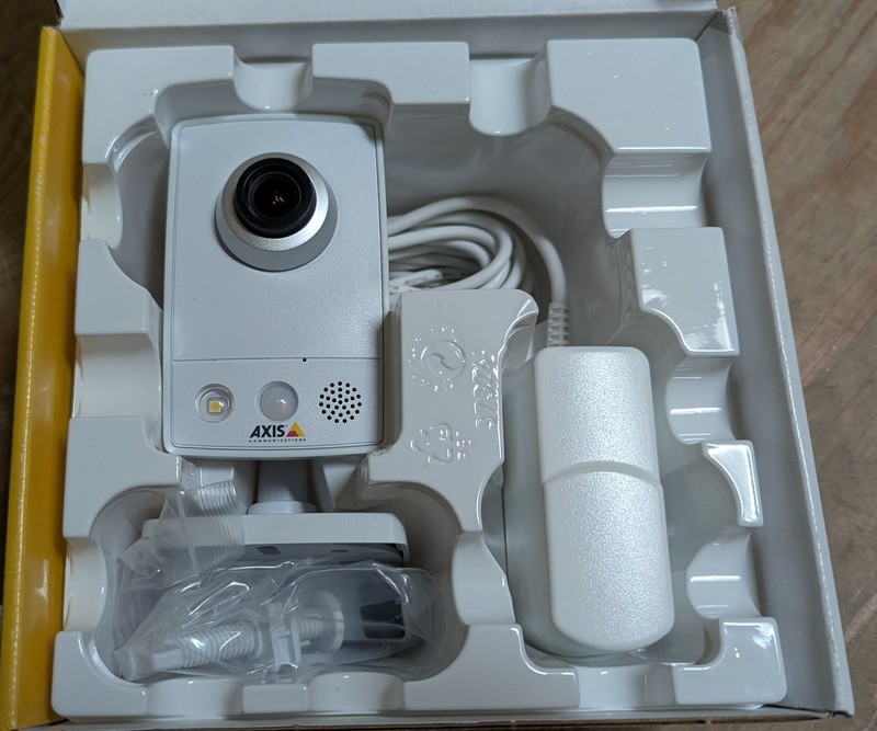 Axis M1054 Security Camera 0338-004 gallery
