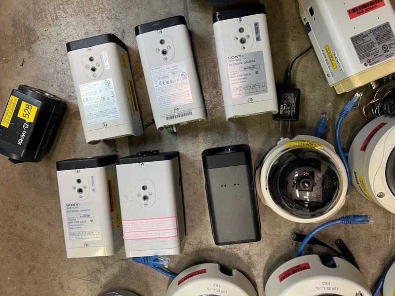 Sony Impela-Panasonic- JVC-Toshiba-Samsung -LARGE LOT OF 25 CCTV CAMERAS-AS-IS gallery