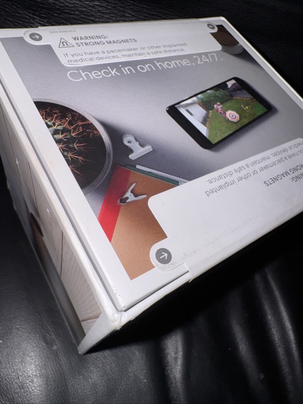 Google Nest Cam (Outdoor Battery) (GA01317-US) FACTORY SEATED gallery