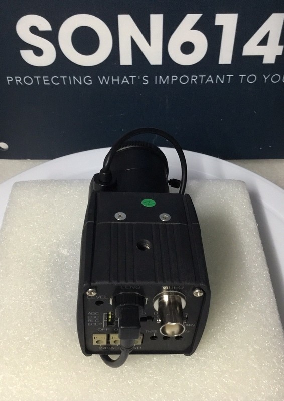 PELCO CCC1370H-2 CCTV Compact Color Camera W/ 3-8mm Lens 480TVL 24VAC TESTED! gallery