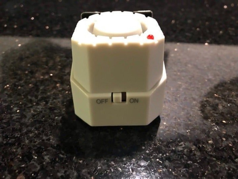 Door Stop Alarm for Dorm & Hotel Rooms gallery