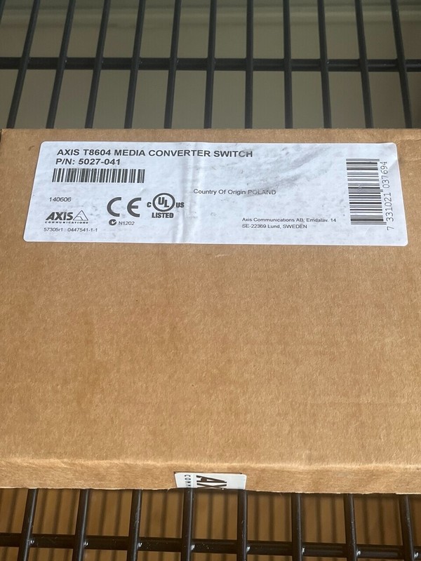 AXIS T8604 Media Converter Switch (5027-041)
