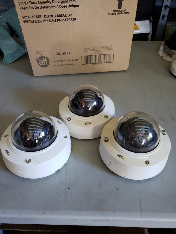 ^ Lot 5x Axis Communications P3225-VE MKII 0953-001-03 Network Dome Cameras