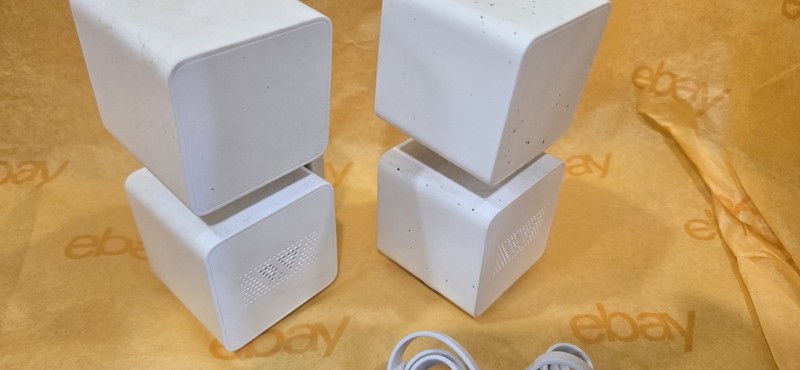 Wyze Cam v3 Indoor/Outdoor Security Camera Lot of 2 — With Power Adapters (3d2) gallery