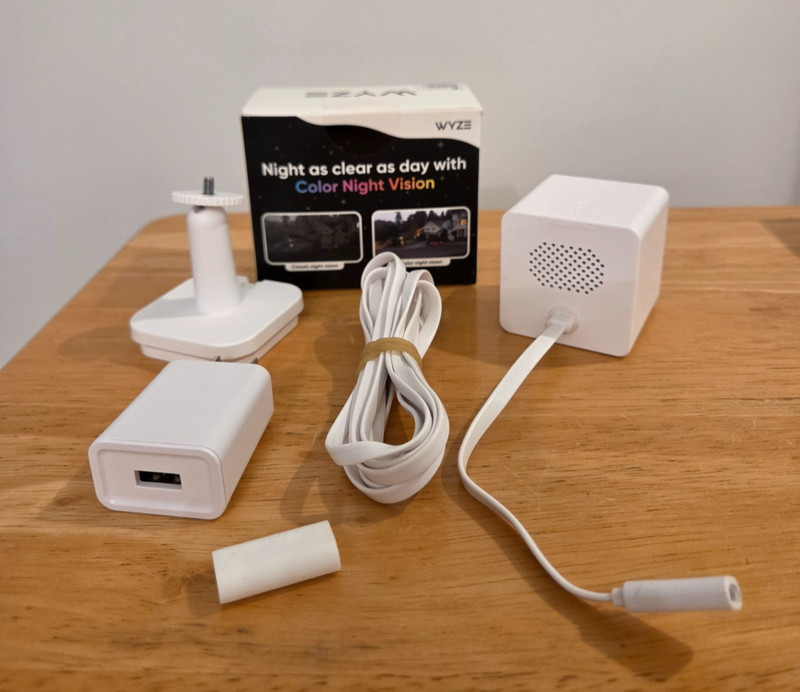 4 Wyze Camera Bundle: 2 Cam Pans, 1 Cam OG, 1 Cam V4 Original Packaging gallery