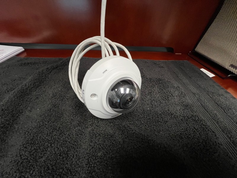 Axis M3004-V Mini Dome Network Indoor HD 30 FPS Camera gallery