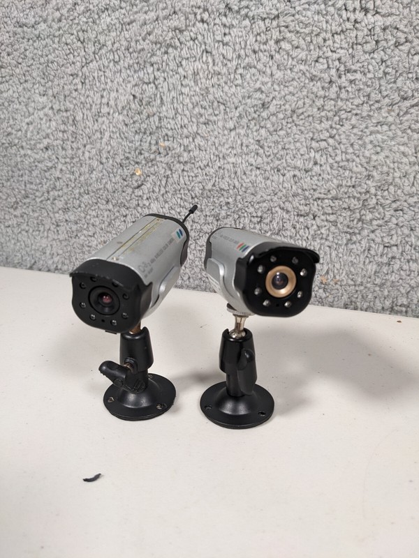 Lot (2) Wisecomm Wireless Color Surveillance Cameras CW3510TX 2.4 GHz DC 5V