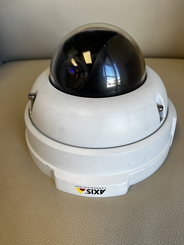 Axis 225FD Fixed Dome Network Camera Outdoor IP Security Pentax 2.8-5.8mm Lens