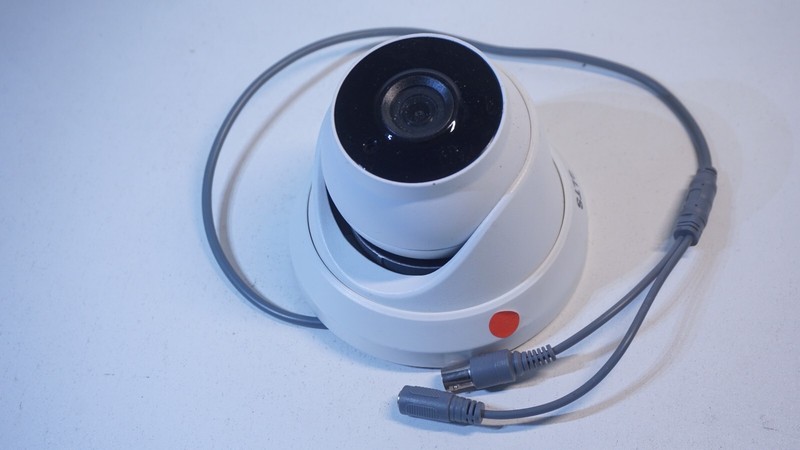 CMHT1722W 1080P 1/2.7″ Platinum Fixed Lens Turret HD-TVI Camera 2MP-3.6mm AS-IS