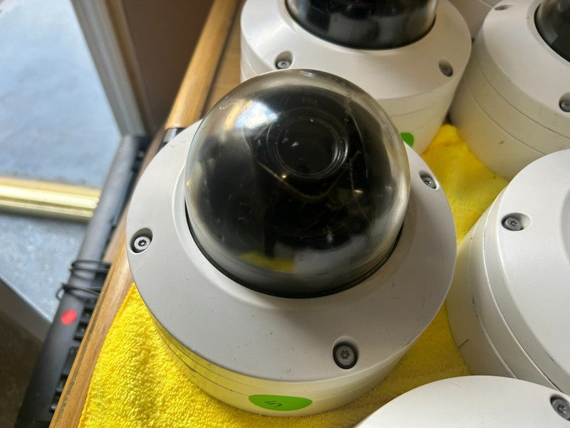 Bosch Flexidome IP Starlight Series Model 8000i NDE-8503-RT security camera gallery