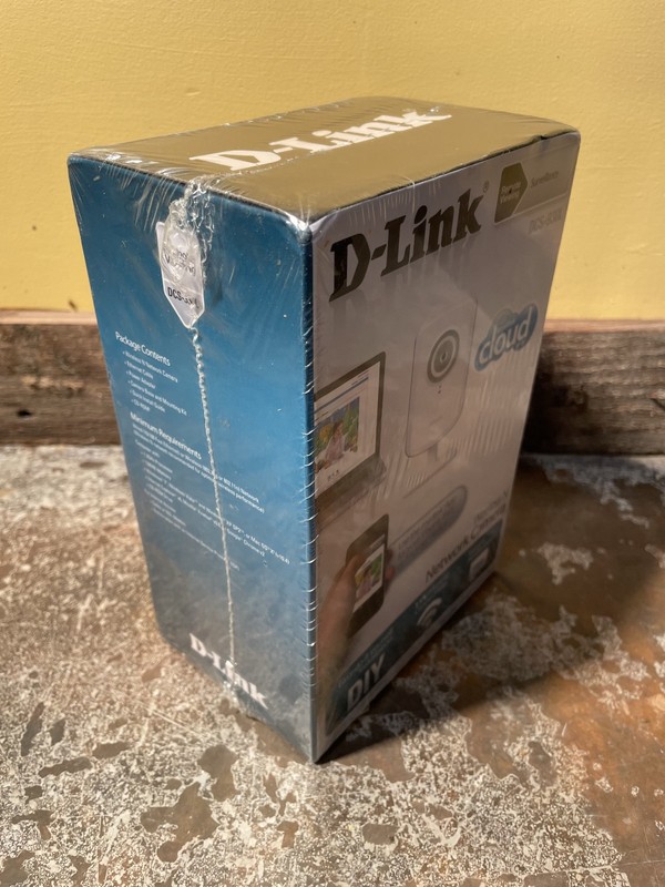 D-Link DCS-930L Wireless N Network Camera mydlink Cloud Home Security Camera gallery