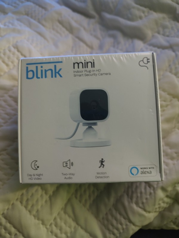 Blink Mini Indoor Plug-In Live HD Smart Security Camera (New in Box)