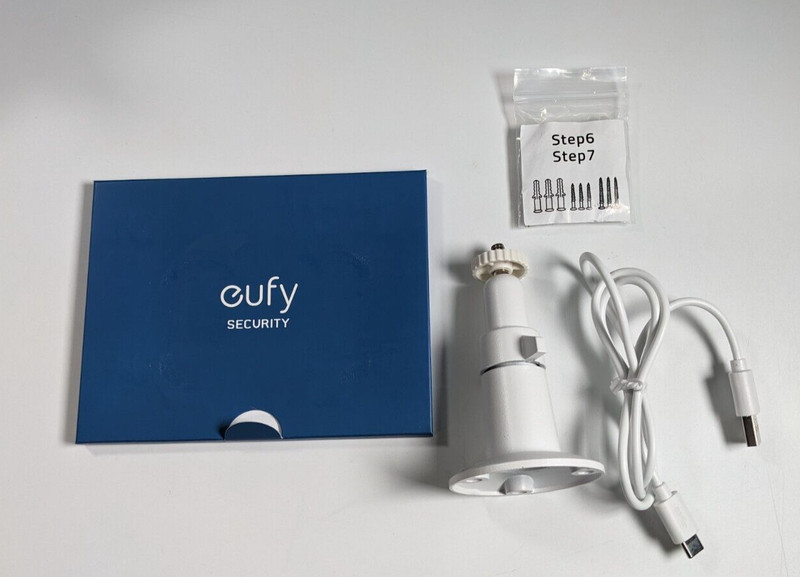 Eufy Security SoloCam S40 (T81241W1) gallery