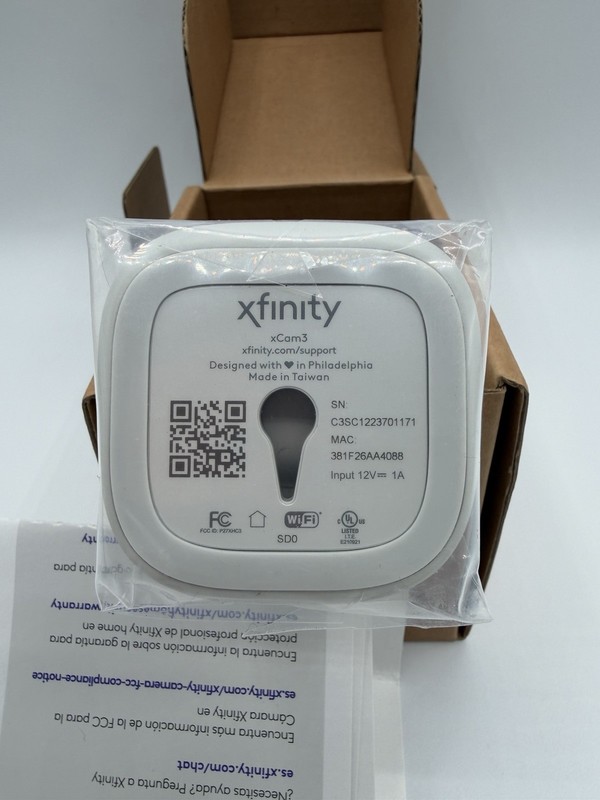 XFINITY Xcam3 HD Indoor Security Camera SCHC3AE0 (Indoor Use Only) NEW gallery