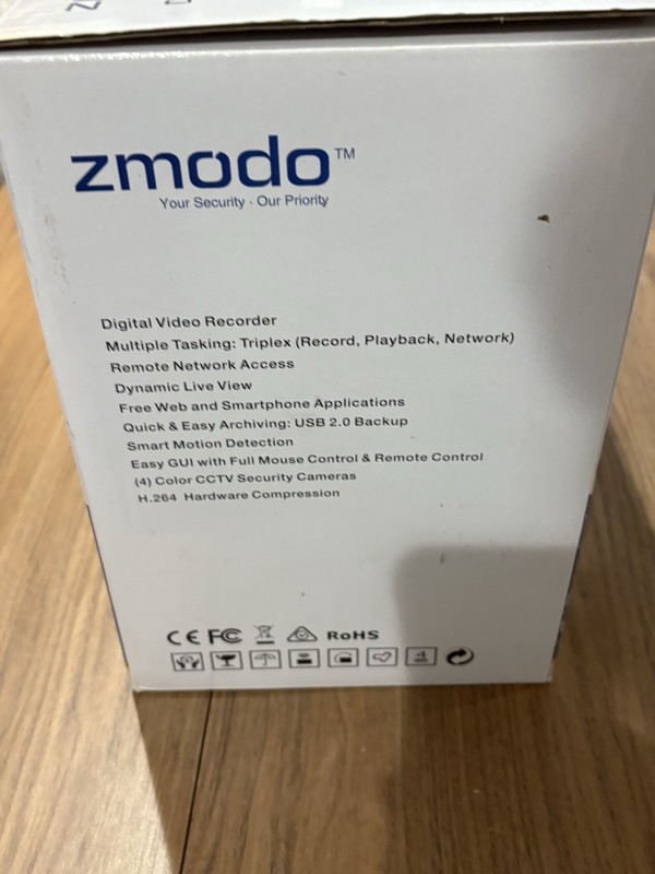 Zmodo H.264 DVR Surveillance System 4 CMOS Bullet Cameras Complete Kit NOS gallery