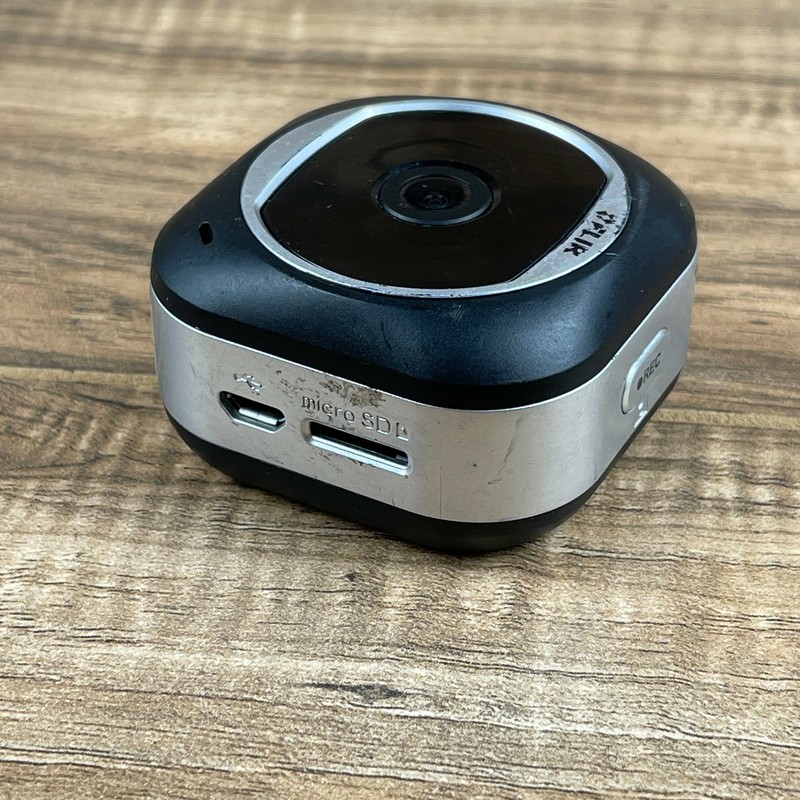 Flir FXV101 Versatile Night Vision Wi-Fi Ultra-Wide 2-Way Home Monitoring Camera gallery