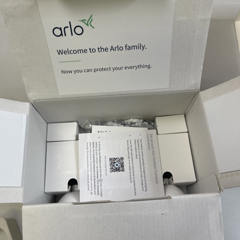 Arlo Essential 3 Camera Outdoor Wireless 2K Security Camera (2nd Gen) gallery