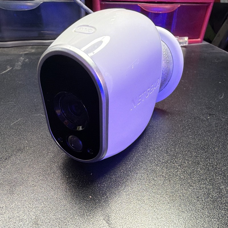 NETGEAR Arlo 1080p Wireless Wi-Fi Indoor/Outdoor Weatherproof Night Vision Cam