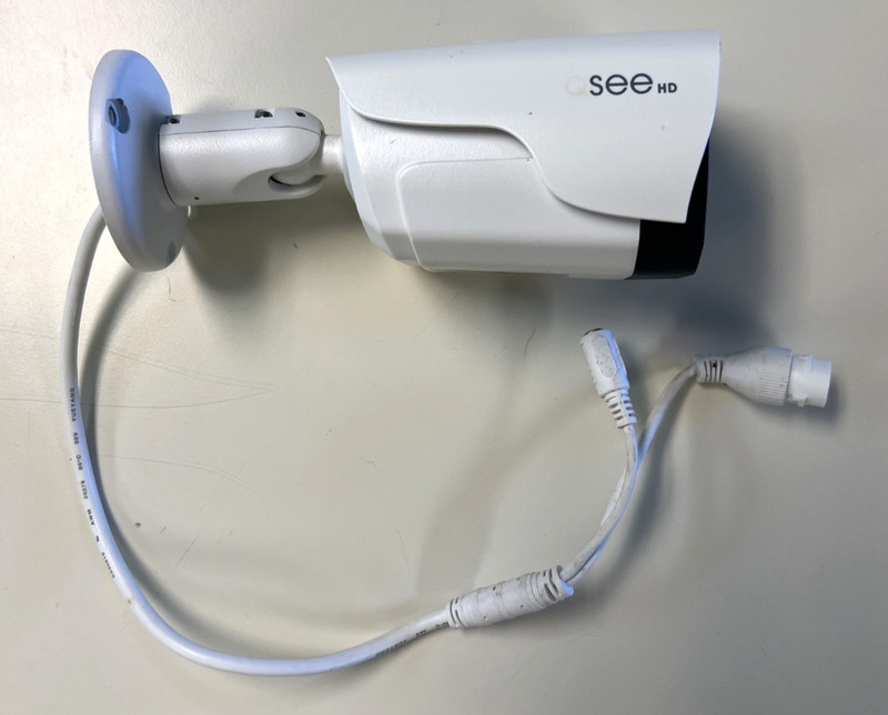 Q-See QCN8026B Bullet HD POE Color Security Camera 4MP / IP67, with 60′ cable