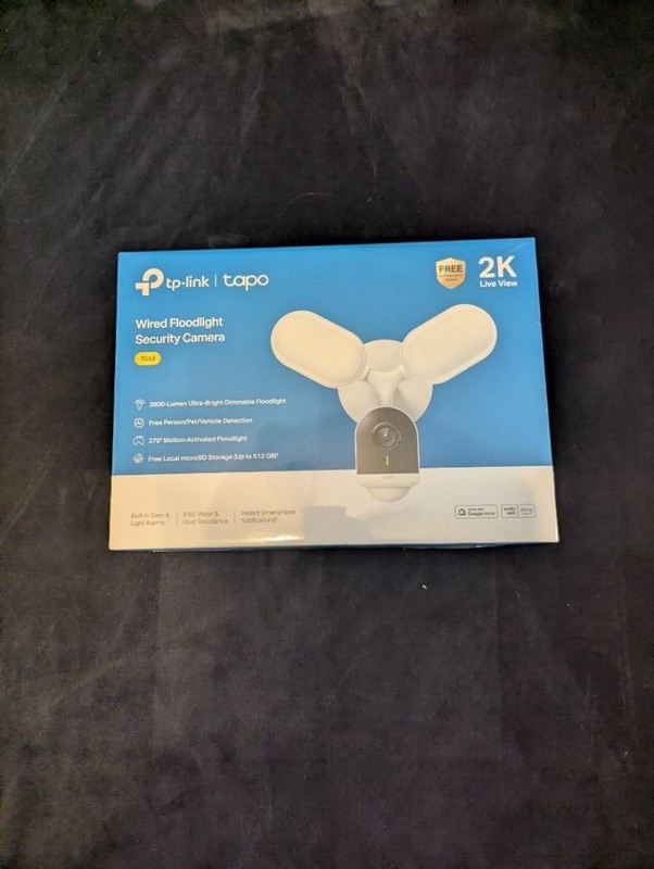 TP-Link Tapo Wired Security Light and Camera TC53 No Subscription Needed NIB gallery
