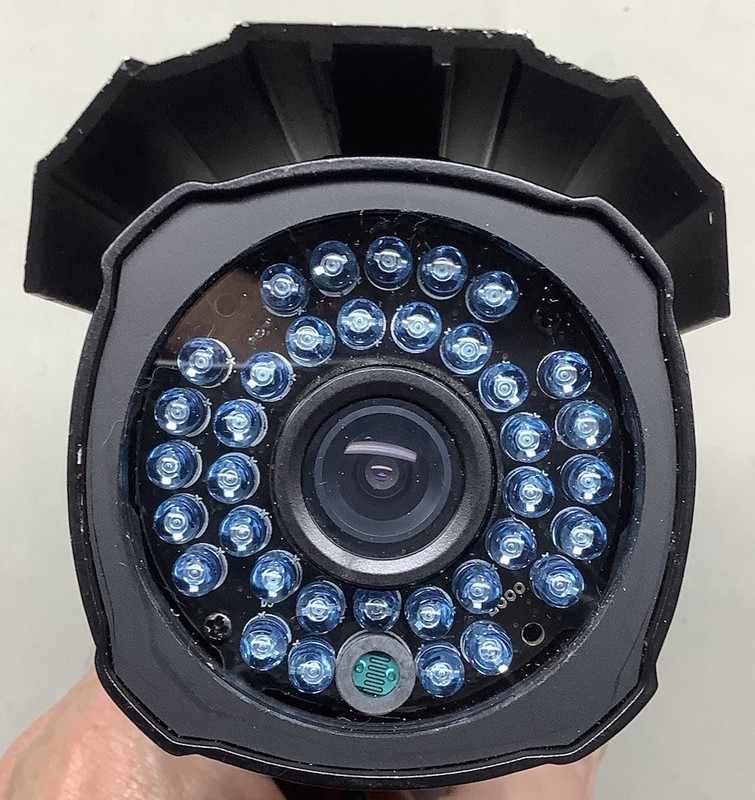 Q-See QD6012B Security Camera Excellent Condition gallery