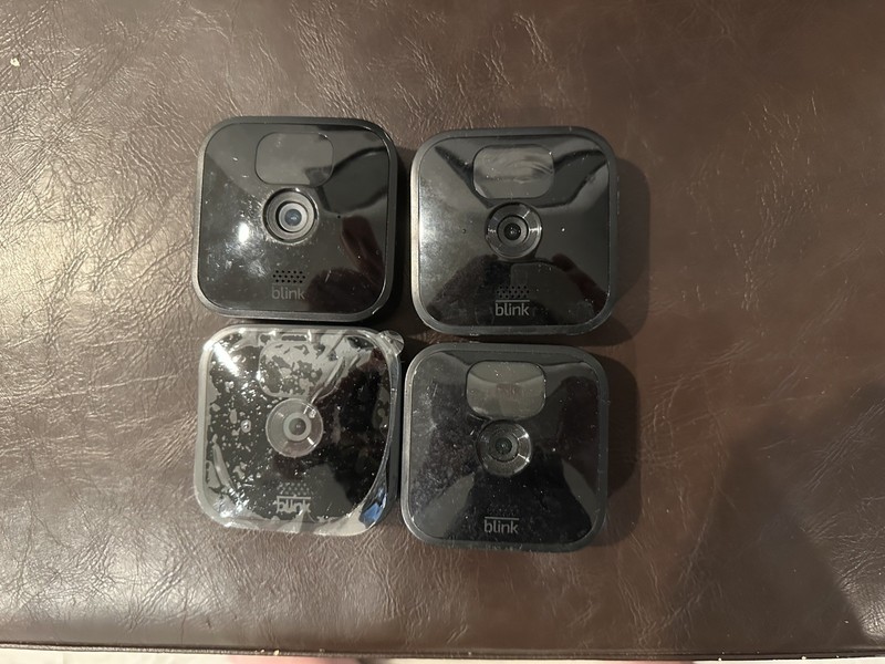 Blink Indoor/Outdoor - 4 Camera Kit + Sync 2 module + Blink Floodlight mount gallery