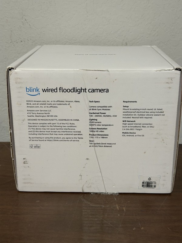 Blink Wired Floodlight Camera - Smart security camera – 1 camera (Black) gallery
