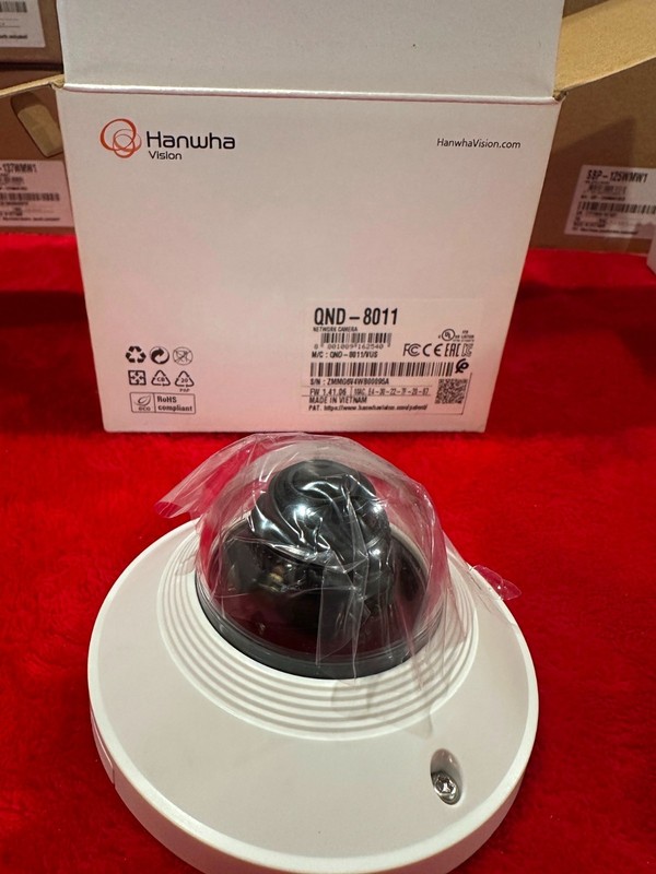 Hanwha QND-8011 IP Discrete Dome CCTV NEW -Open Box gallery