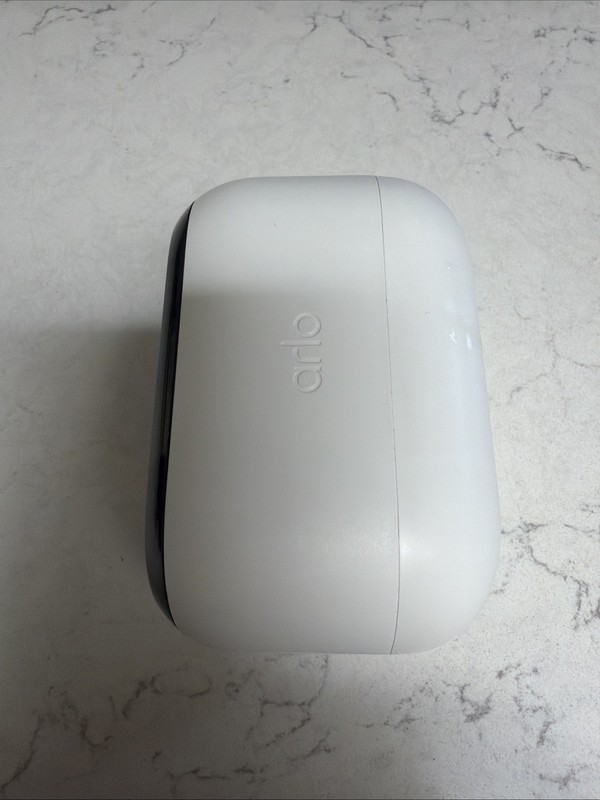 Arlo Essential 2K (2nd Generation) Security Camera – White gallery