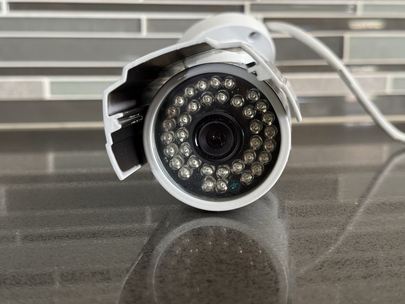 Swann COCAM BUL900TVL N3960 Security Cam gallery