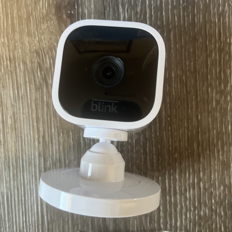 Blink Mini Indoor 1080p Wireless Security Camera - White gallery
