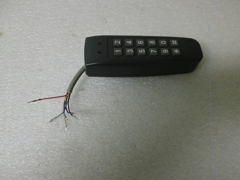 New! Rosslare AC-G43 Indoor / Outdoor PIN Mullion 2X6 Controller - 6 Wire gallery