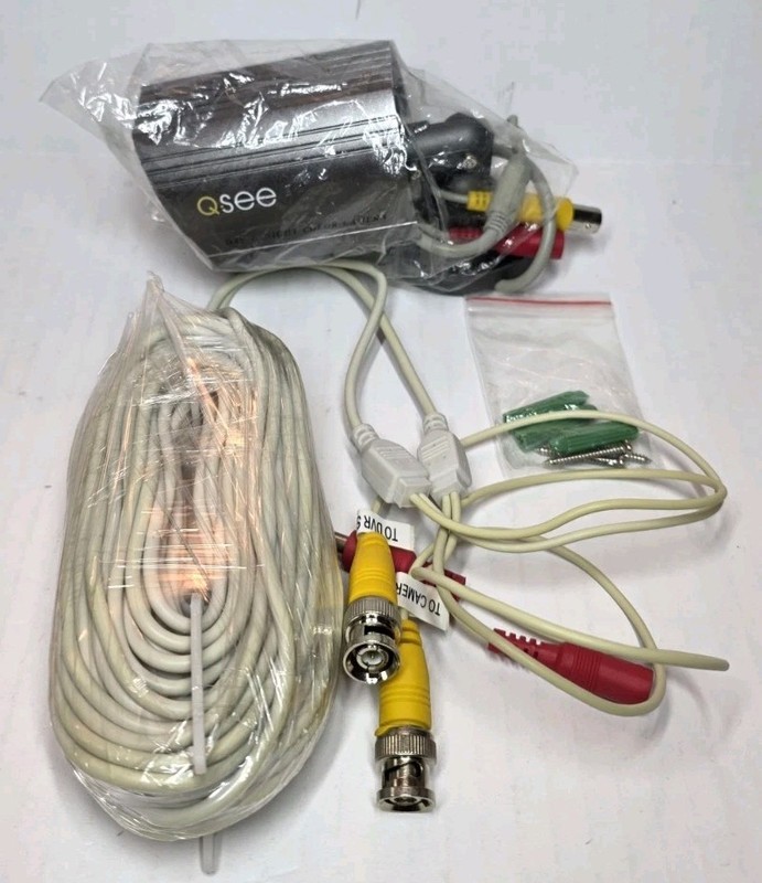 Q-See QSM5265C High Resolution Premium Color Camera Night Vision & 60′ Cable