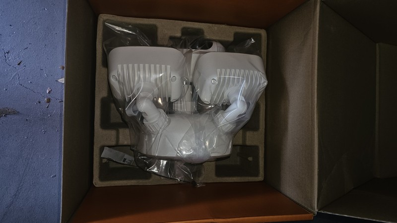 Alarm com Floodlight 4MP Camera with Video Analytics & 2-Way Audio-DC-#ADC-V729 gallery