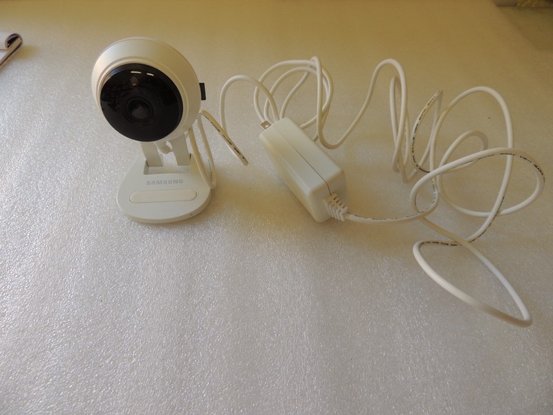 Samsung security smart camera Micro SD SNH-C6417BNW/US See pics