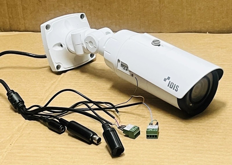 Idis (DC-T3233HRX) 1/3 Inch Network Camera, Bullet Day/Night, 3.3-10 mm Infrared