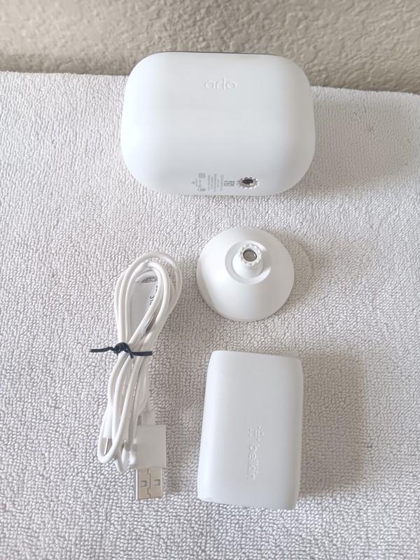 Arlo VMC3050 2nd Gen 2K Outdoor Wireless Security Camera White gallery