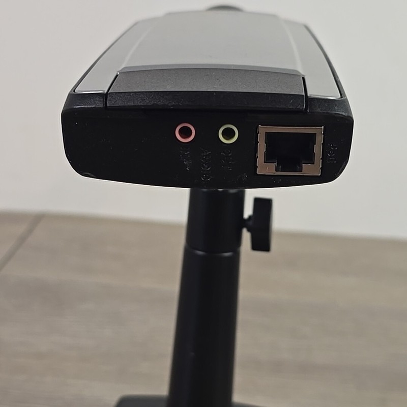 Axis Q1604 Surveillance Camera With Stand 0439-001 gallery