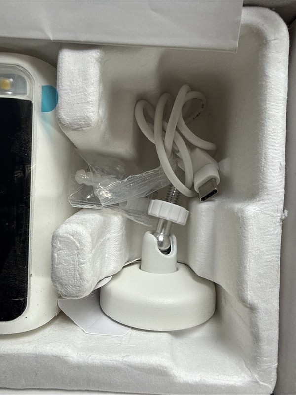Wyze WYZECOP Battery Cam Pro Security Camera - White gallery